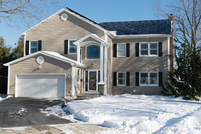 #1 photo, 14 Fortune Court, Commack , NY 11725