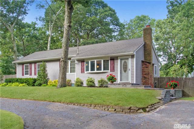 #1 photo, 14 Dixie Lane, 东长岛 Centereach , NY 11720