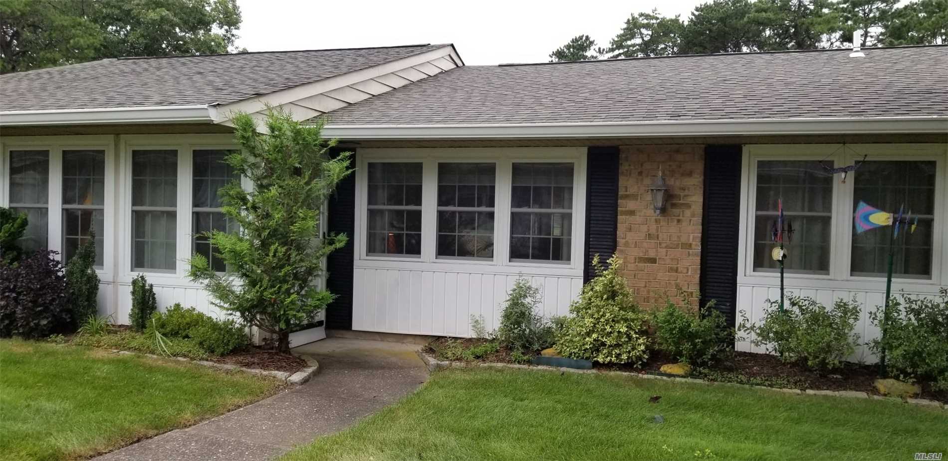 #1 photo, 373B Woodbridge Drive, سوفولك Ridge , NY 11961