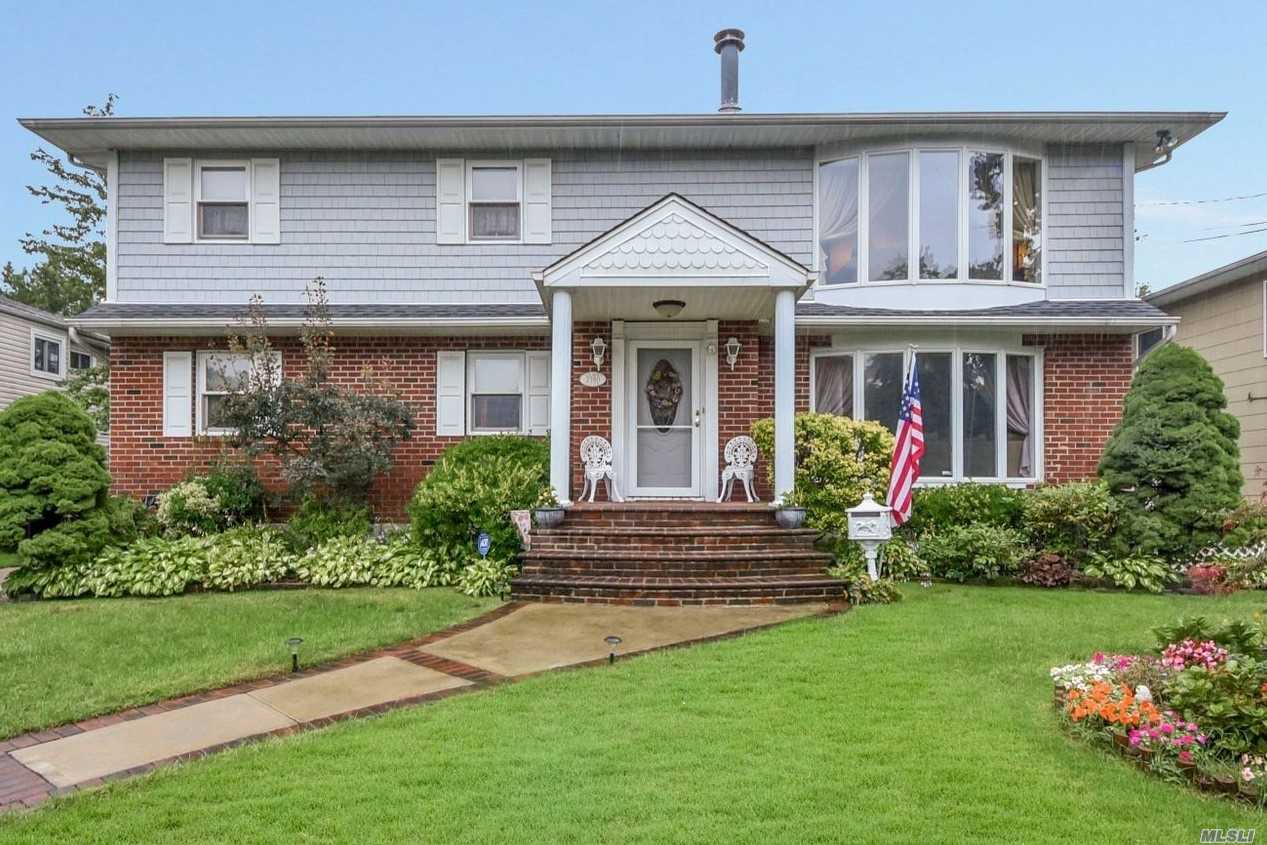 #1 photo, 2380 Woodpecker Lane, ناسو Merrick , NY 11566