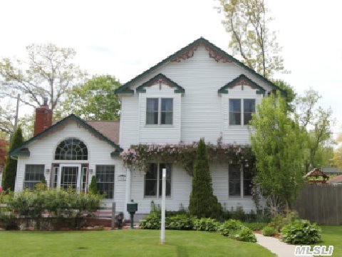 #1 photo, 310 7th Avenue, Saint James , NY 11780