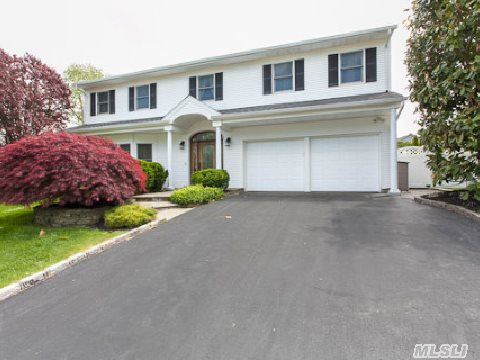 #1 photo, 18 Sesame Street, Kings Park , NY 11754