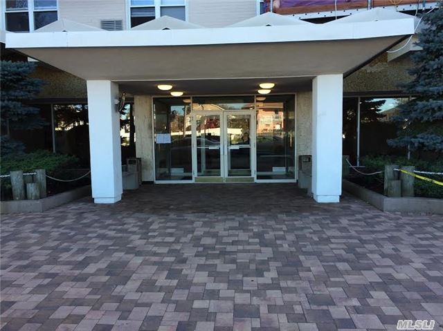 #1 photo, 522 Shore Road, ナッソー郡 Long Beach , NY 11561