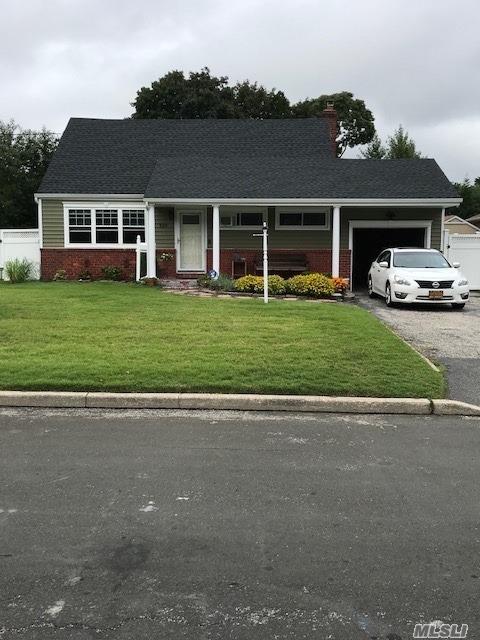 #1 photo, 103 Kime Avenue, সাফোক কাউন্টি North Babylon , NY 11703