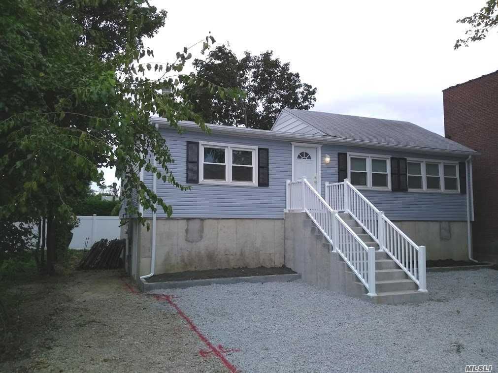 #1 photo, 40 Morton Avenue, ناسو East Rockaway , NY 11518