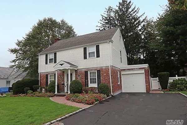 #1 photo, 25 Lexington Street, 롱 아일랜드 Westbury , NY 11590