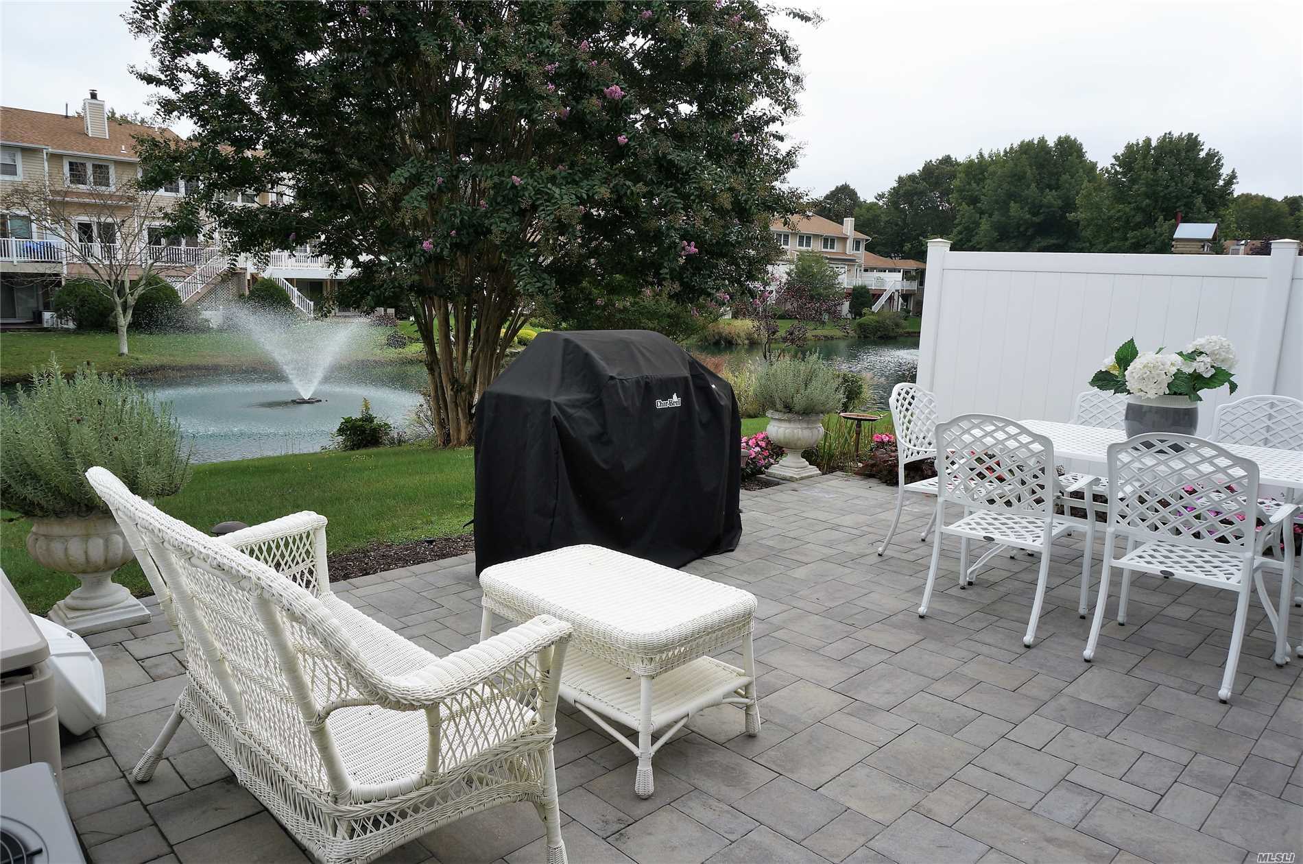 #1 photo, 23 Hampshire Court, サフォーク郡 Holbrook , NY 11741