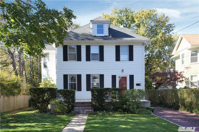 #1 photo, 41 Florence Avenue, Oyster Bay , NY 11771