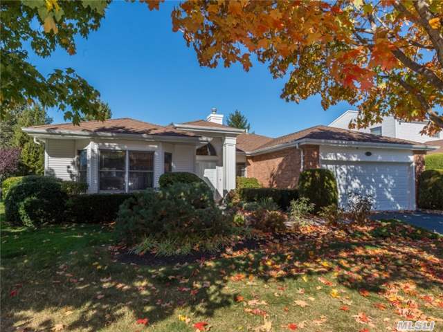 #1 photo, 139 Country Club Drive, سوفولك Commack , NY 11725