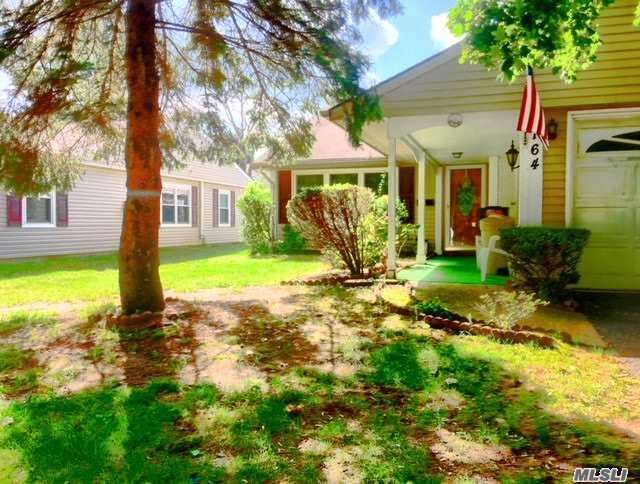 #1 photo, 164 Laurance Lane, Ridge , NY 11961