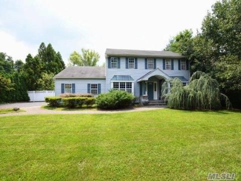 #1 photo, 314 Greenlawn Rd, سوفولك Greenlawn , NY 11740