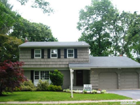 #1 photo, 35B E Rogues Path, سوفولك Huntington Sta , NY 11746