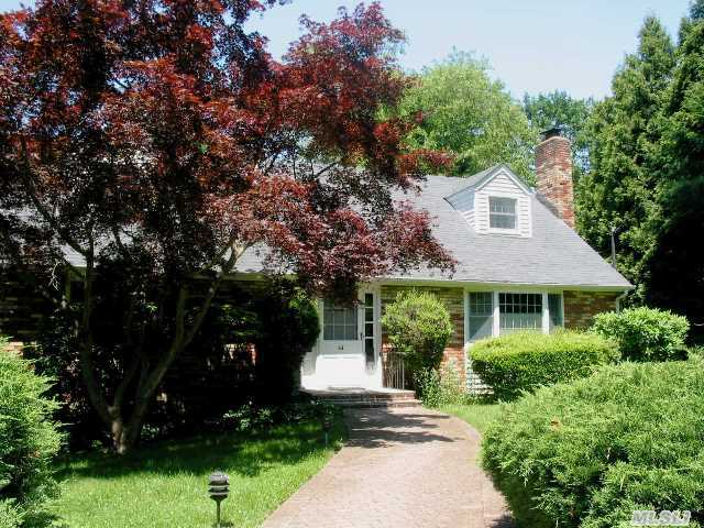 #1 photo, 33 John Daves Ln, سوفولك Huntington , NY 11743