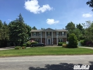 #1 photo, 33 Markwood Ln, E. Northport , NY 11731