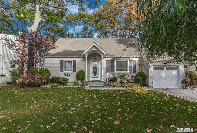 #1 photo, 45 Avoca Avenue, ナッソー郡 Massapequa Park , NY 11762