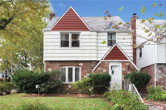 #1 photo, 49-18 Overbrook Street, كوينز Douglaston , NY 11362