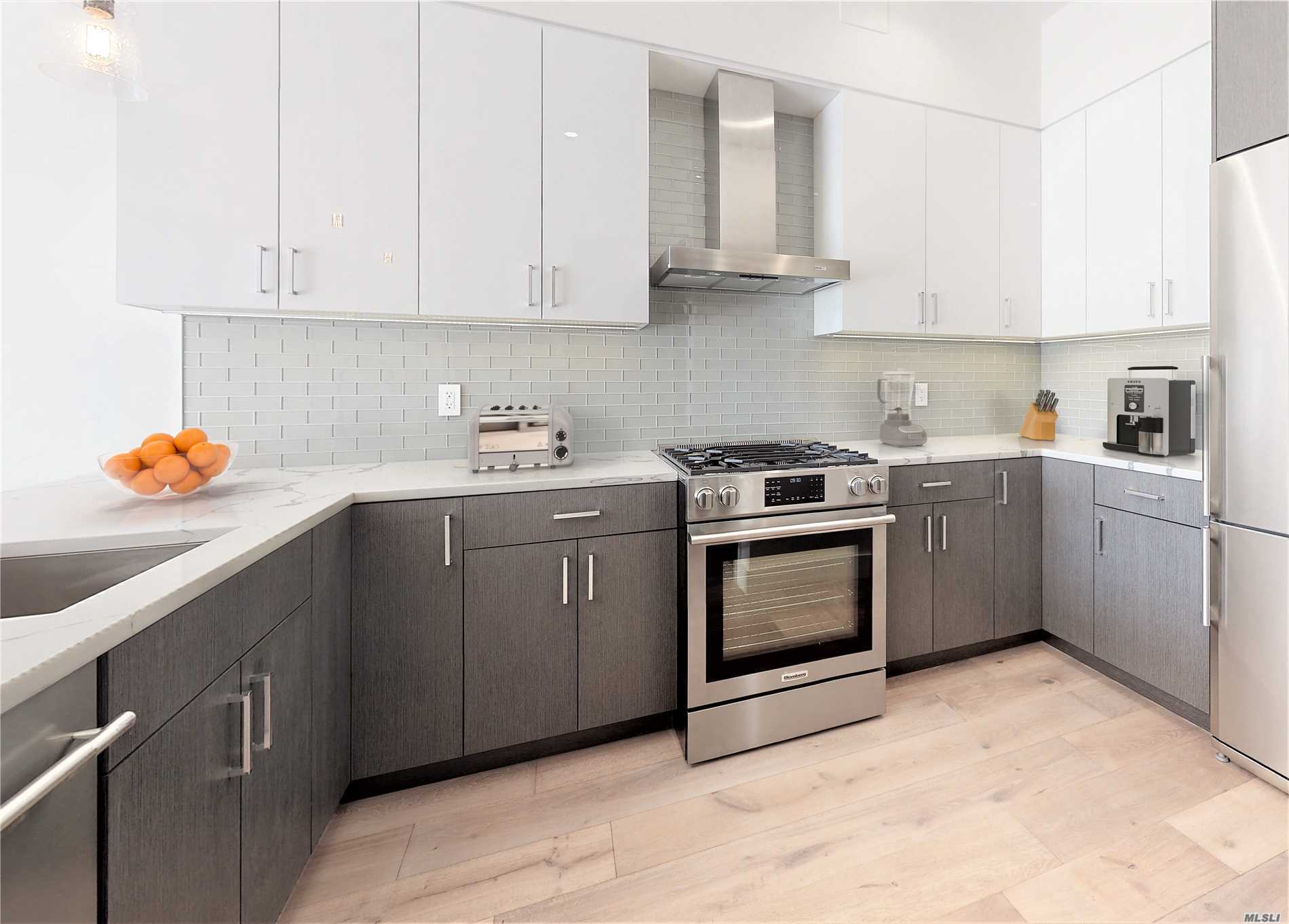 #1 photo, 26-33 28th Street, 皇后区 阿士多利亚 Astoria , NY 11102