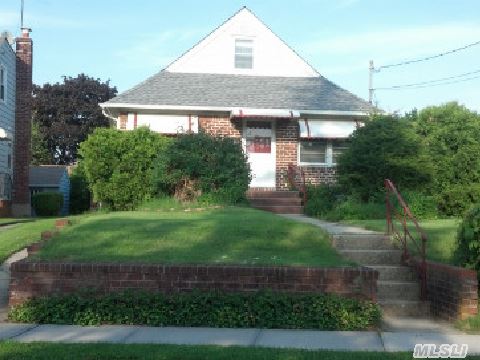 #1 photo, 79 Bethel Rd, ナッソー郡 Albertson , NY 11507