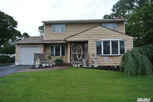 #1 photo, 19 Buick Dr, سوفولك Selden , NY 11784