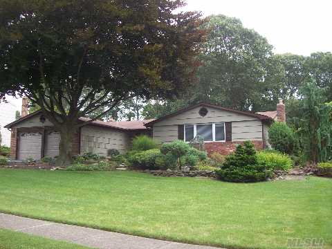 #1 photo, 175 Old Post Rd, サフォーク郡 Hauppauge , NY 11788