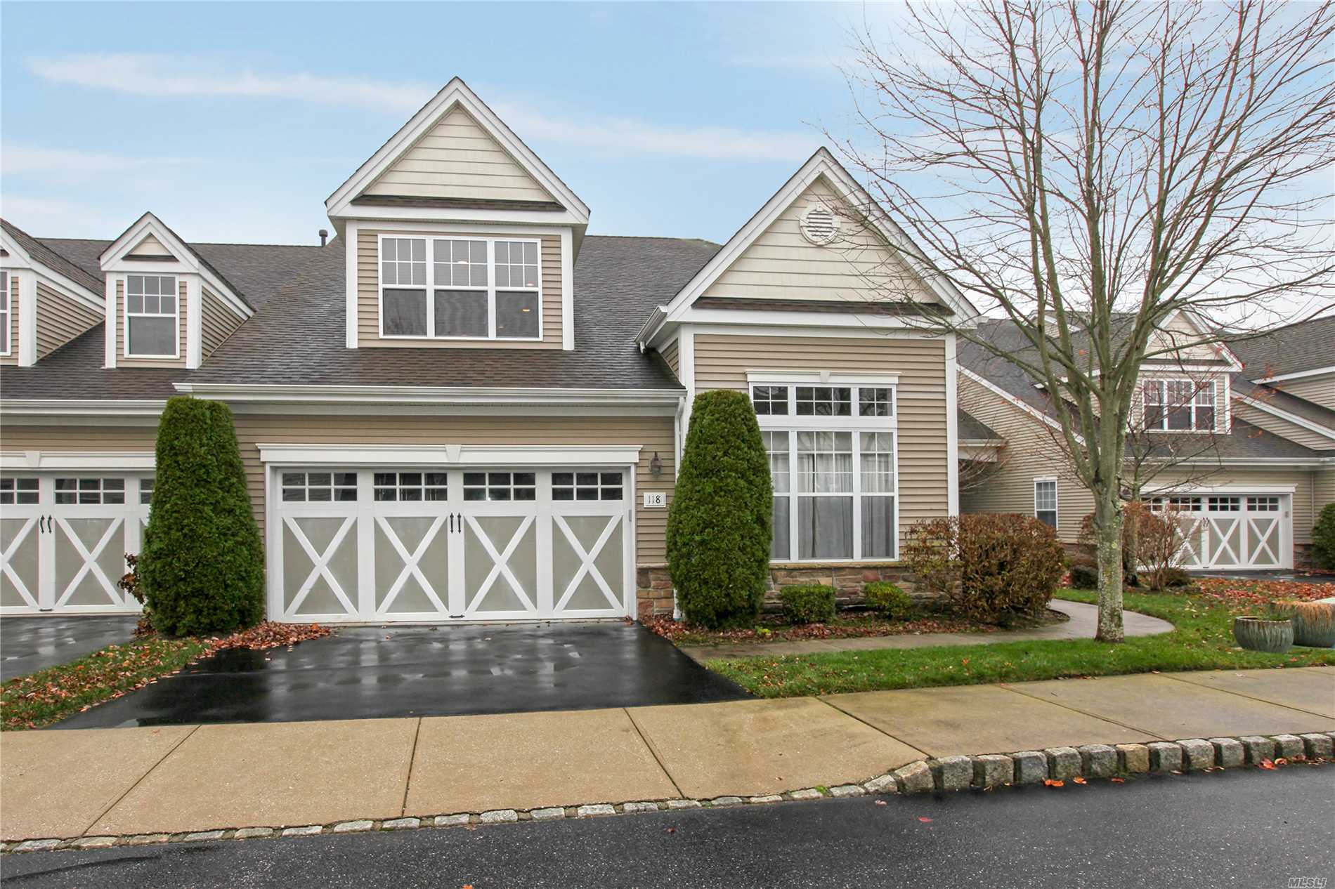 #1 photo, 118 Beethoven Court, サフォーク郡 Eastport , NY 11941