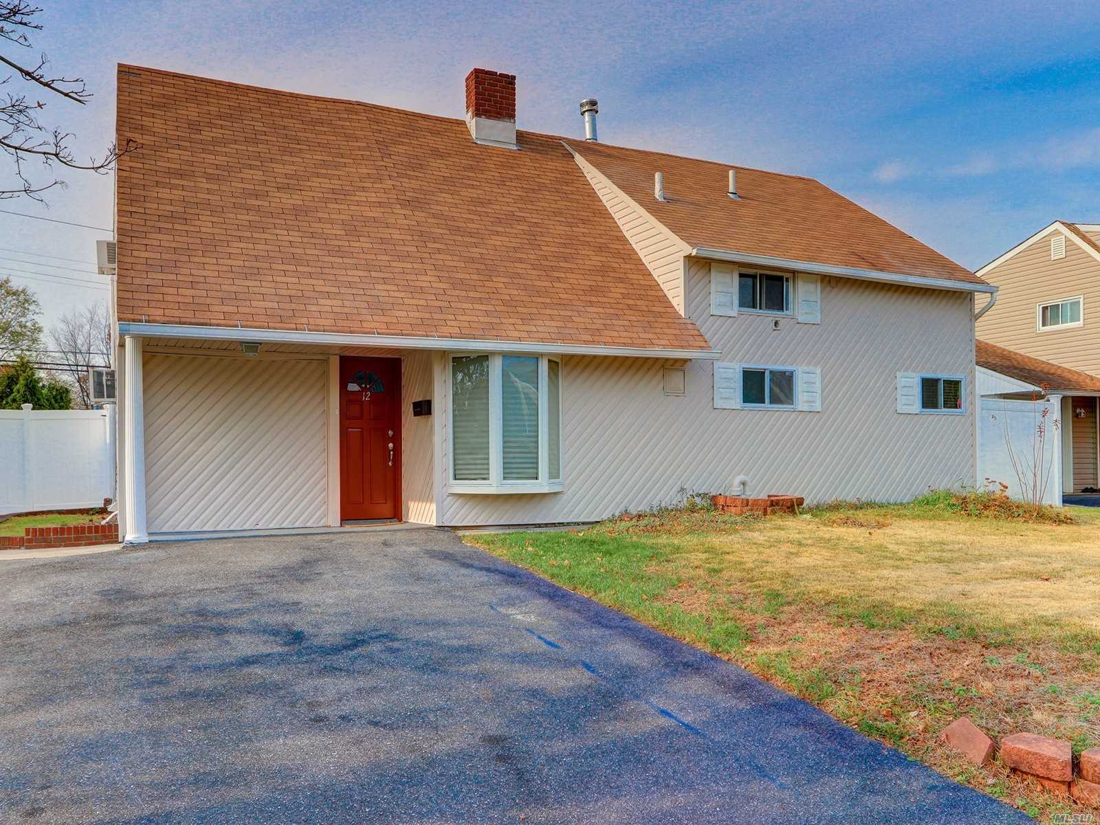 #1 photo, 12 Western Lane, ナッソー郡 Wantagh , NY 11793