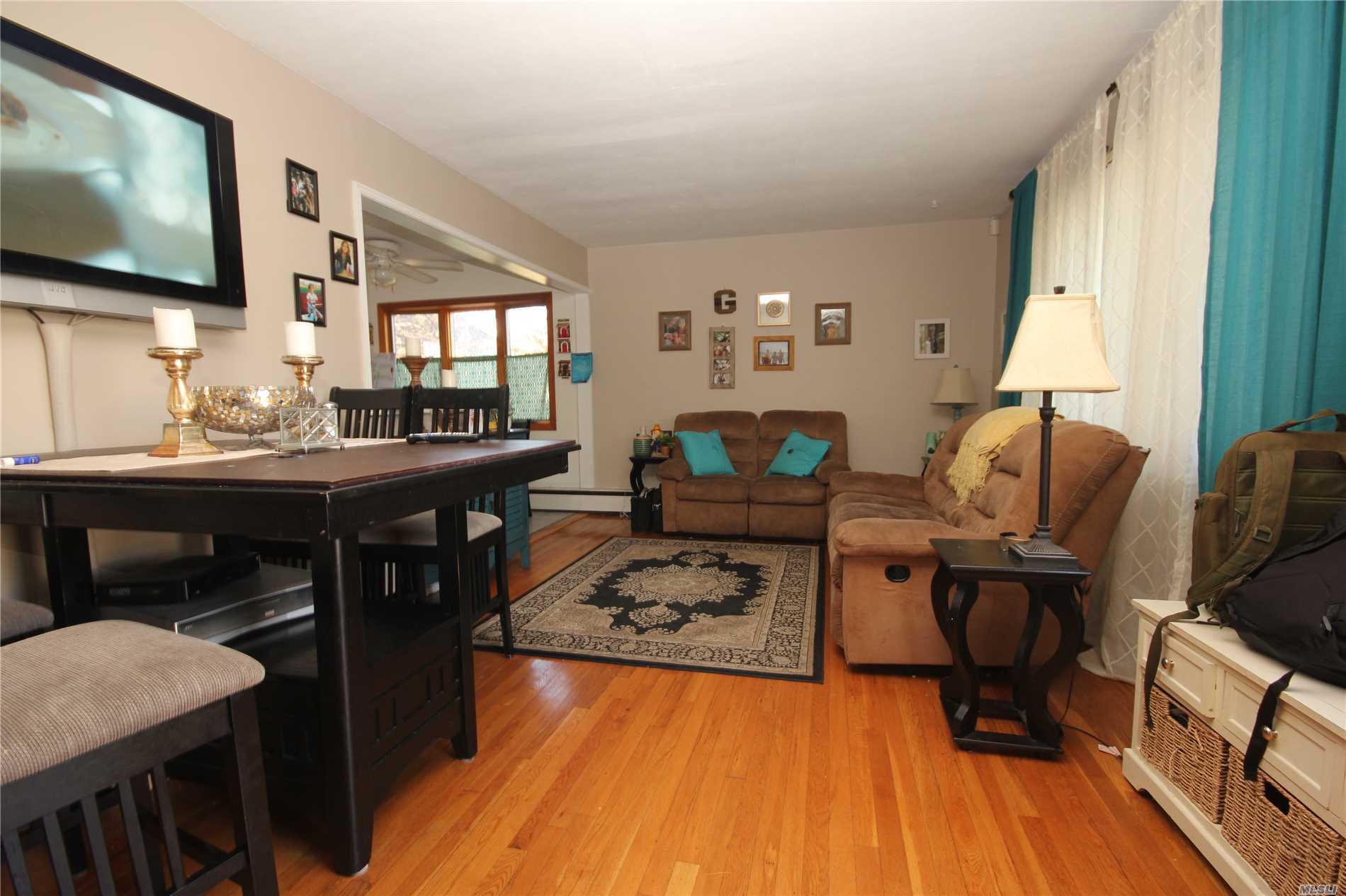 #1 photo, 150 Statesman Street, מחוז סאפוק Babylon , NY 11702