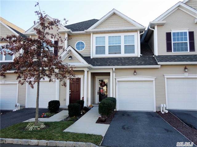 #1 photo, 121 Wildwood Circle, Holtsville , NY 11742