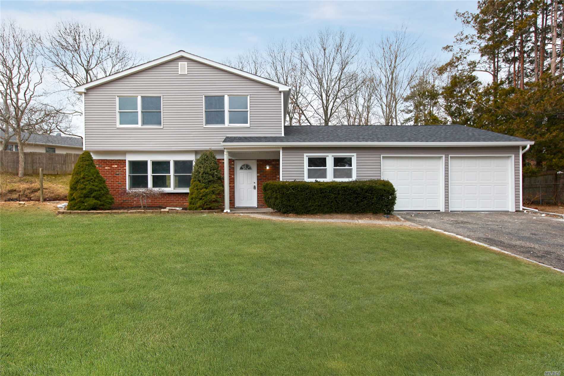 #1 photo, 104 Wedgewood Drive, Coram , NY 11727