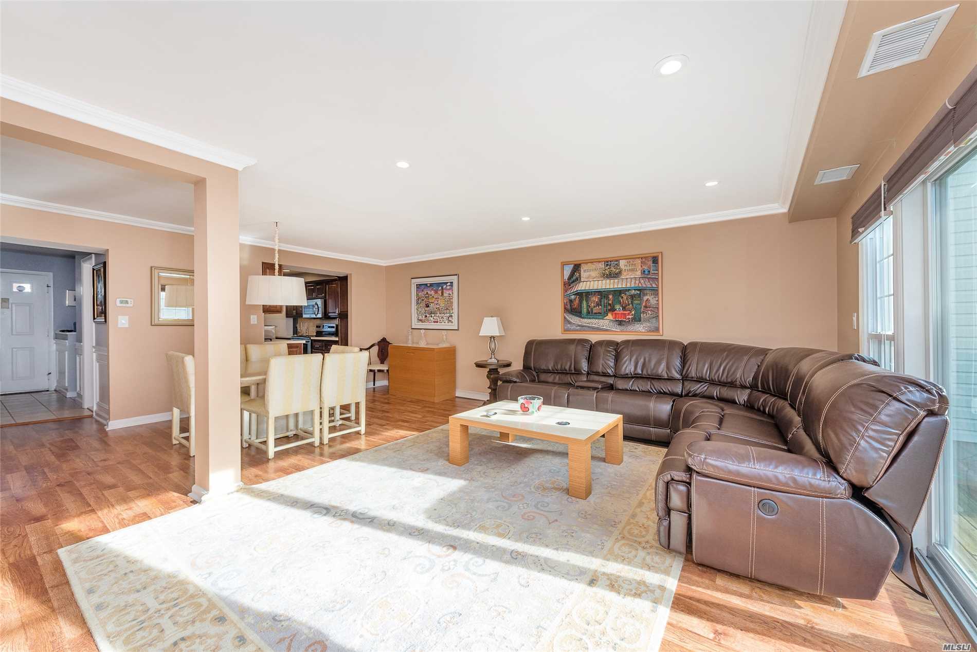 #1 photo, 61 Jad Court, Plainview , NY 11803