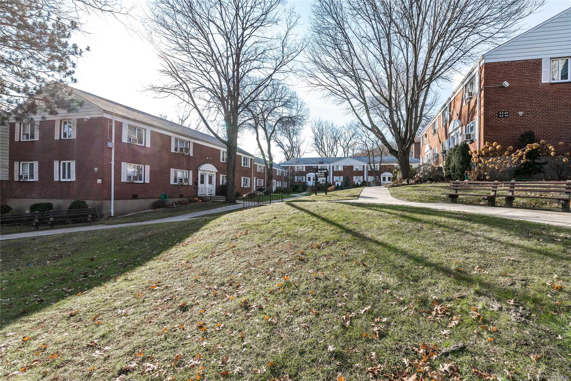 #1 photo, 82-18 229th Street, 뉴욕퀸즈 Queens Village , NY 11427