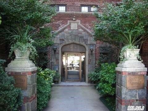 #1 photo, 167-10 Crocheron Ave, Flushing , NY 11358