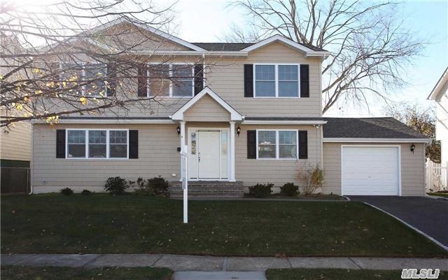 #1 photo, 803 Gehrig Avenue, Нассау ‖ Franklin Square , NY 11010