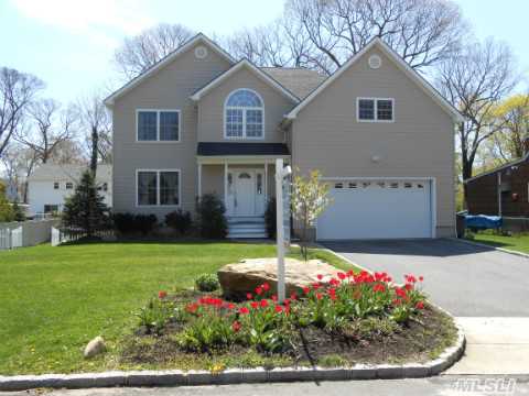 #1 photo, 12 Long Street, South Huntington , NY 11746