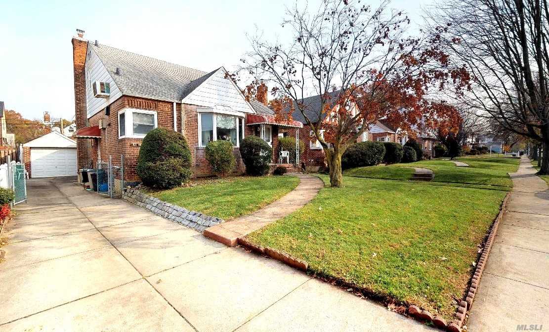 #1 photo, 67-19 183rd Street, Fresh Meadows , NY 11365