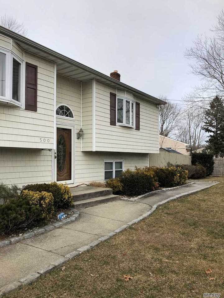 #1 photo, 500 Nichols Road, サフォーク郡 Hauppauge , NY 11788