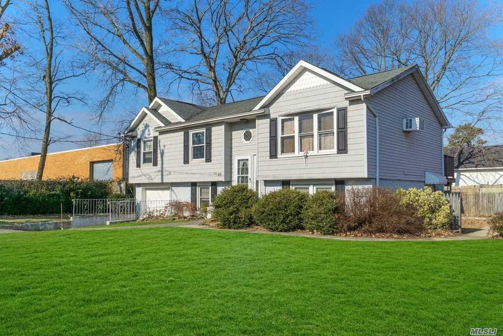 #1 photo, 45 Beech Street, Саффолк ‖ Islip , NY 11751