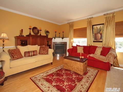 #1 photo, 242 Maple Avenue, Westbury , NY 11590