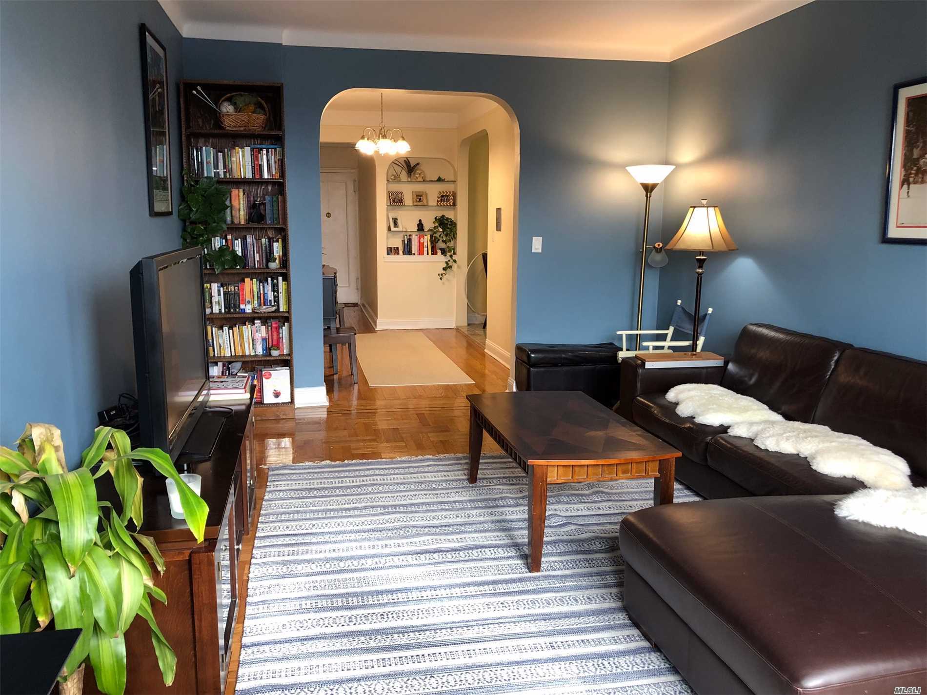 #1 photo, 55 Grand Avenue, Rockville Centre , NY 11570