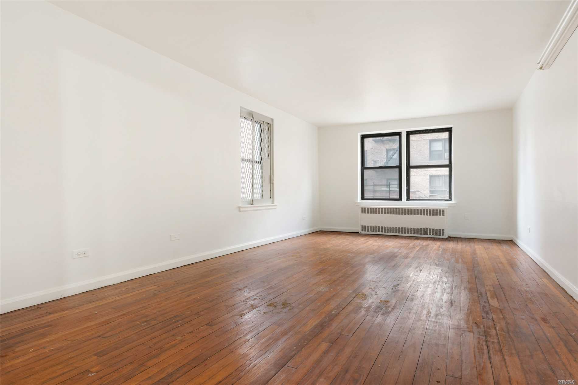 #1 photo, 43-40 Union Street, फ्लशिंग Flushing , NY 11355