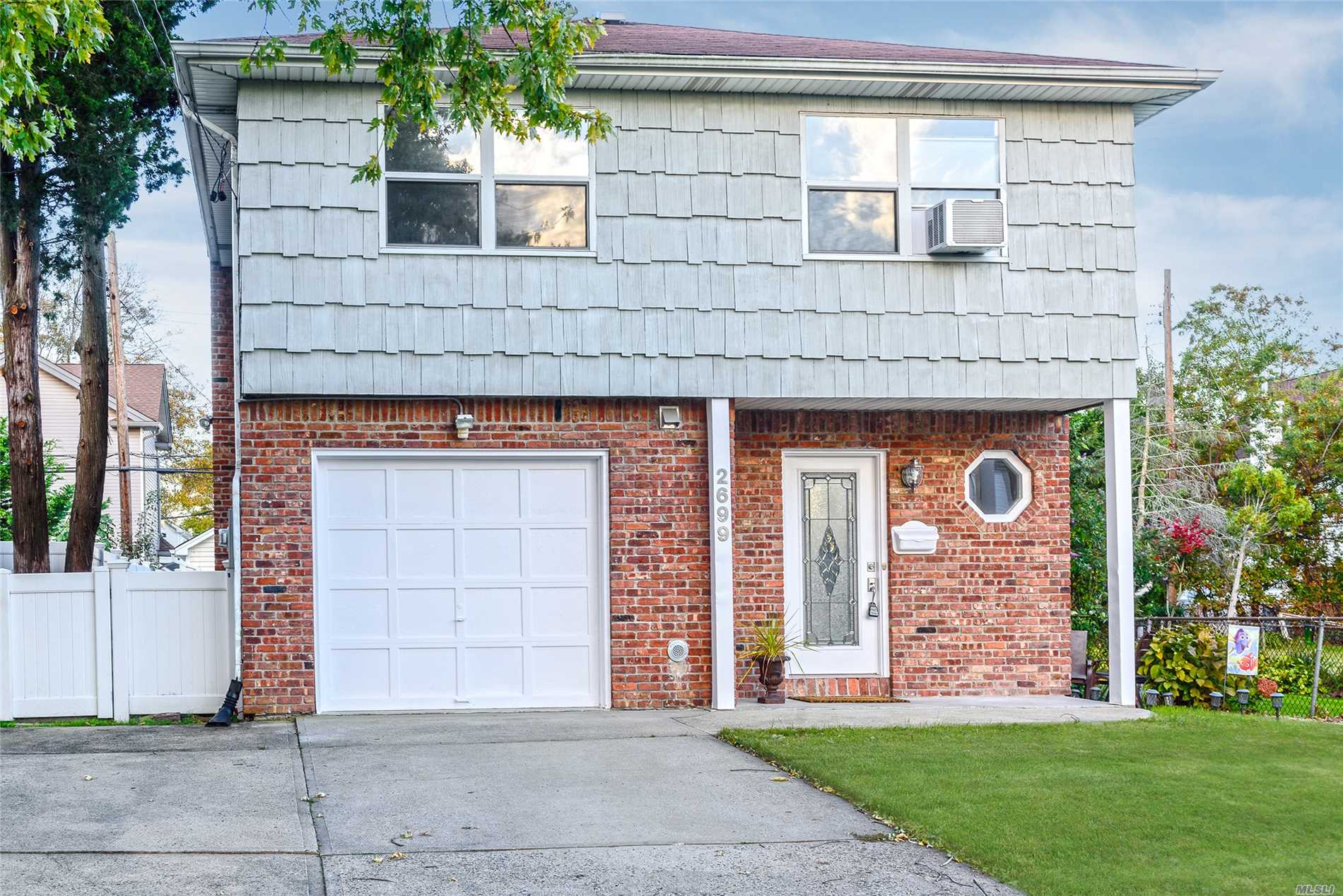 #1 photo, 2699 Colonial Avenue, Merrick , NY 11566