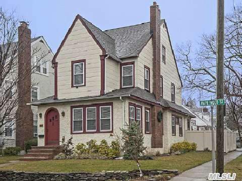 #1 photo, 107 Maplewood St, W. Hempstead , NY 11552