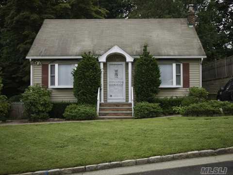 #1 photo, 63 Park Ave, 長島 Oyster Bay , NY 11771