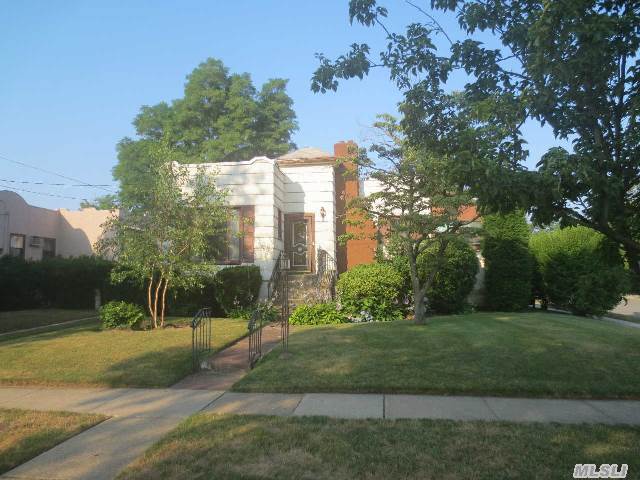 #1 photo, 54 Lincoln Blvd, ナッソー郡 Merrick , NY 11566