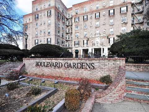 #1 photo, 55-01 31 Ave, Woodside , NY 11377