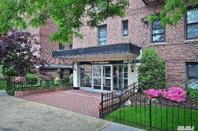 #1 photo, 83-11 139 St, Briarwood , NY 11435