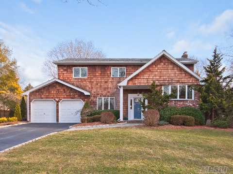 #1 photo, 68 Bennett Ave, Huntington Sta , NY 11746