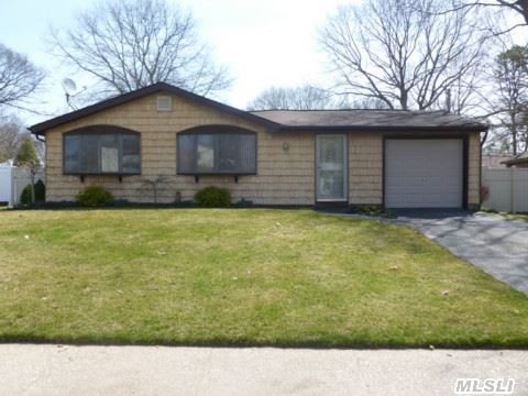 #1 photo, 45 Riviera Dr, Selden , NY 11784