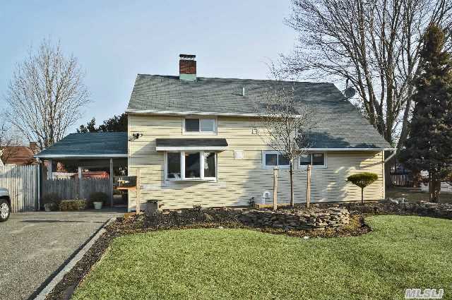 #1 photo, 119 Horn Ln, 長島 Levittown , NY 11756