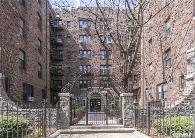 #1 photo, 92-05 Whitney Ave, Elmhurst , NY 11373